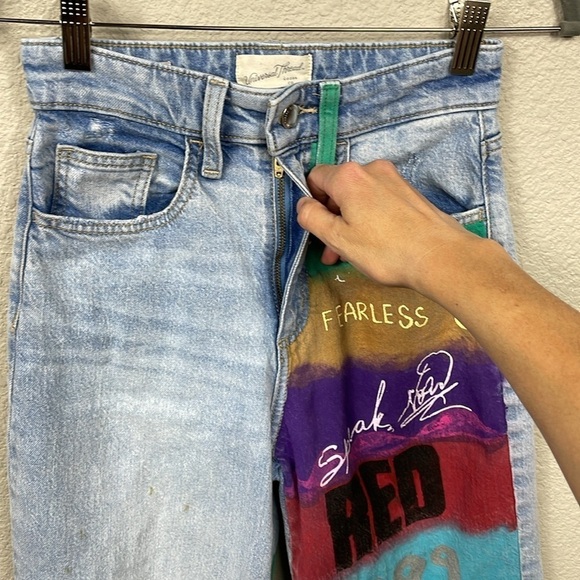 Universal Thread DIY Taylor Swift Eras Tour High Rise Wide Leg Jeans Sz 00 - Picture 2 of 15